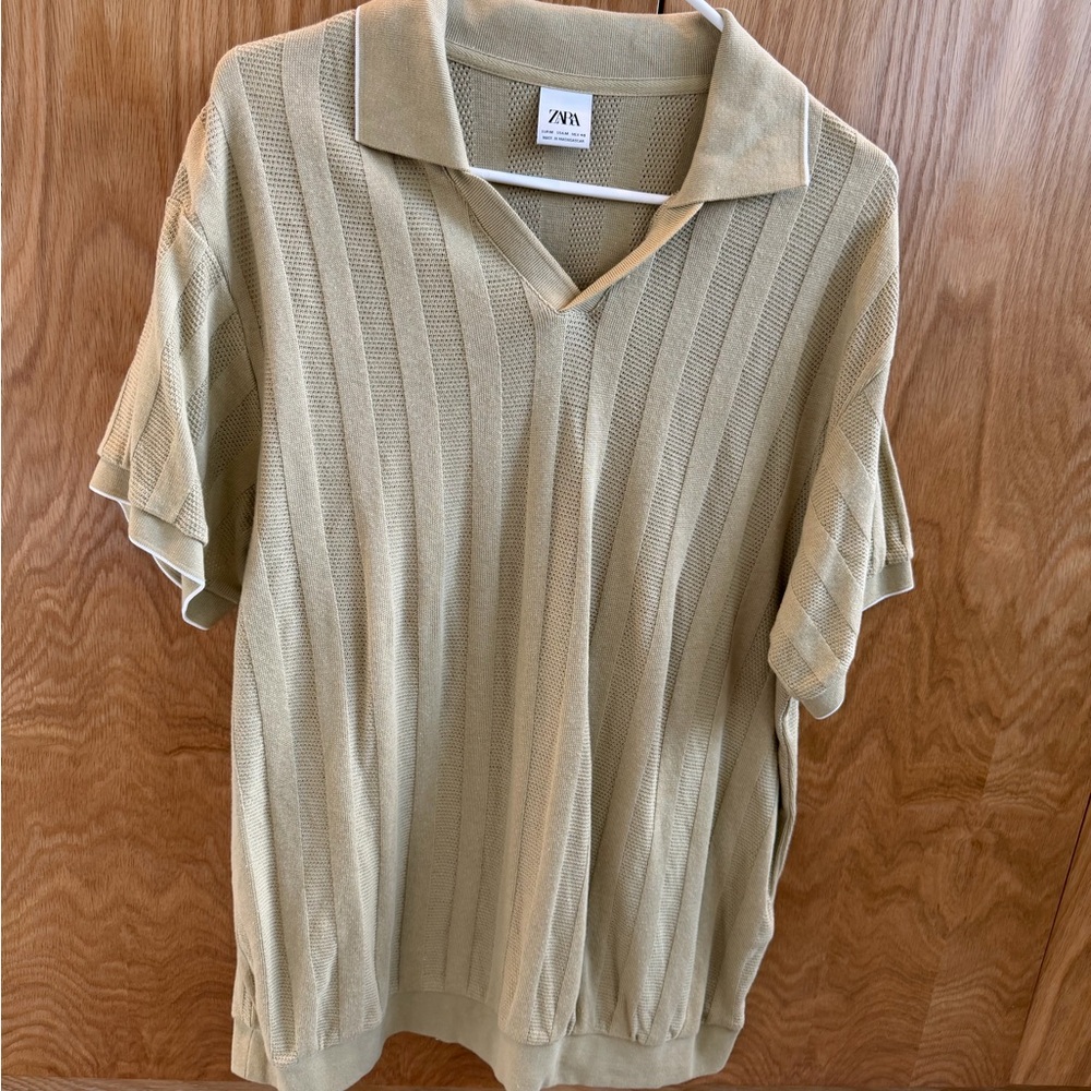 ZARA V‑Neck Collared Knit Sweater in Light Olive